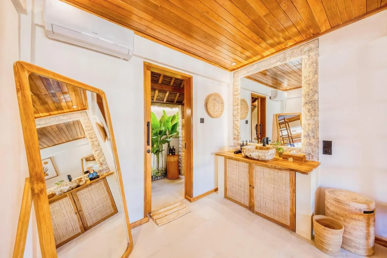 Villa Atlanta - New Luxury 7Bdr Prime Location Seminyak