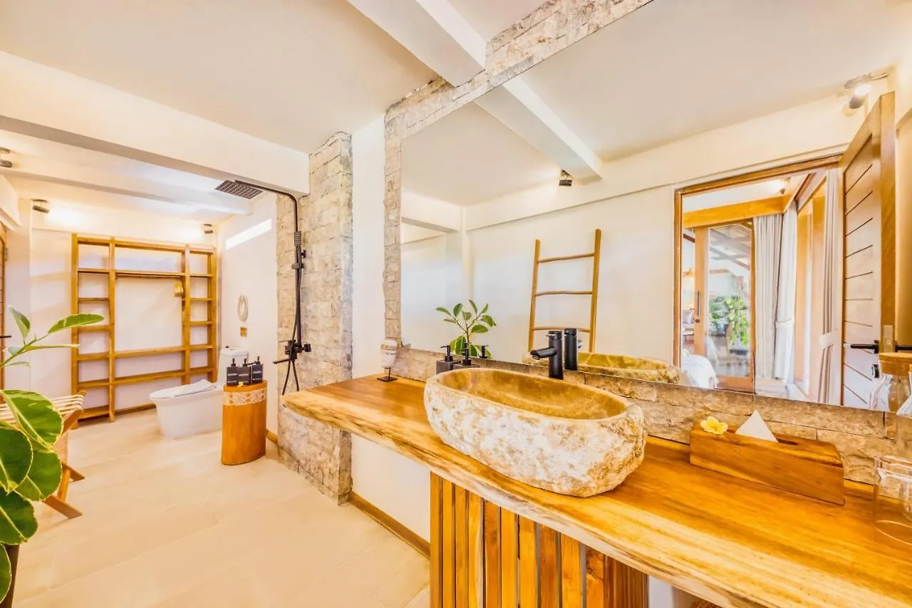 Villa Atlanta - New Luxury 7Bdr Prime Location Seminyak