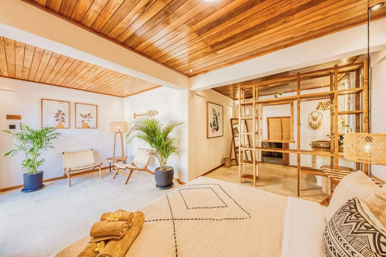 Villa Atlanta - New Luxury 7Bdr Prime Location Seminyak  Seminyak (Bali)