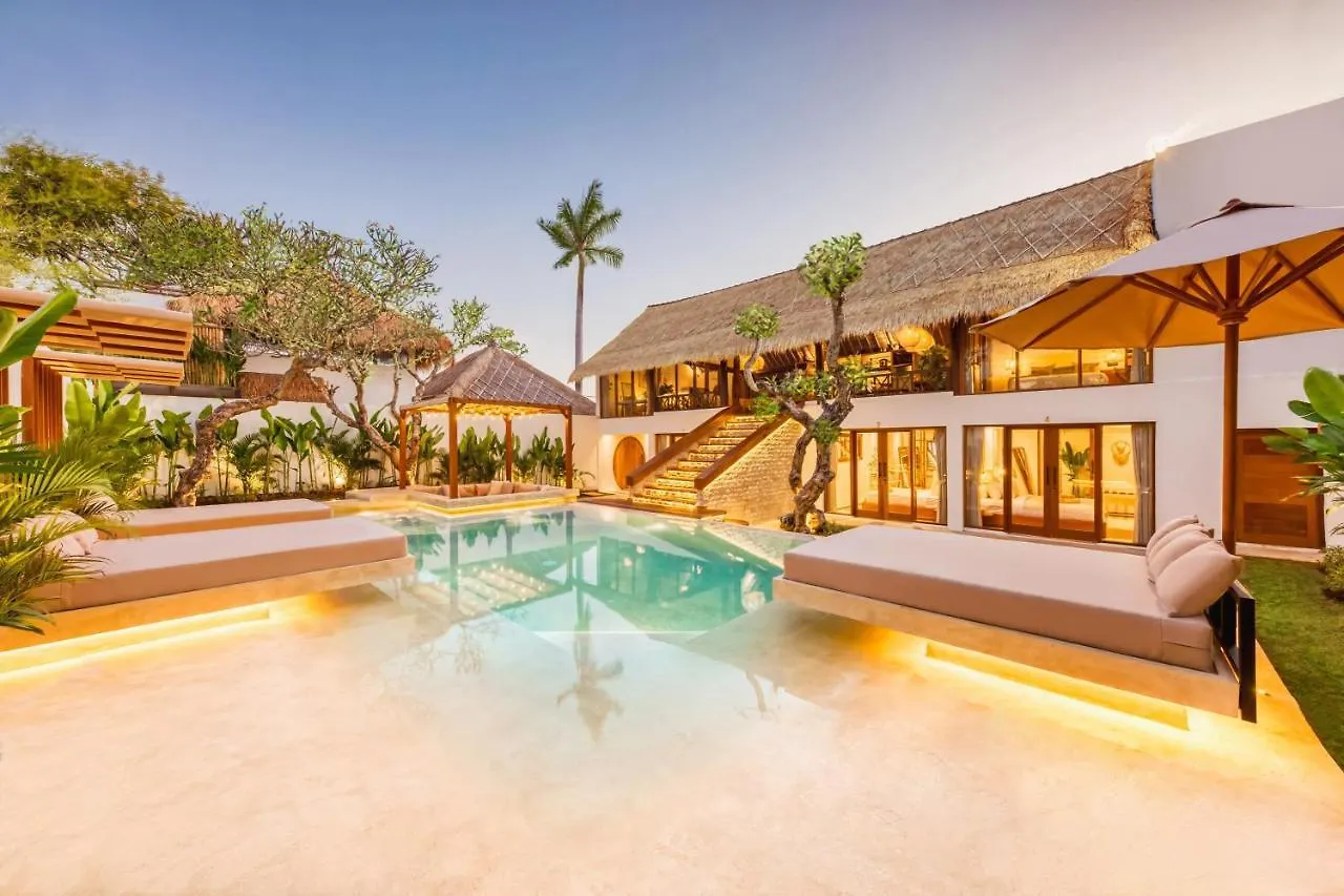 Villa Atlanta - New Luxury 7Bdr Prime Location Seminyak